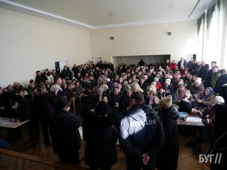 У селі на Волині УПЦ МП зірвали перехід храму до ПЦУ. Відео