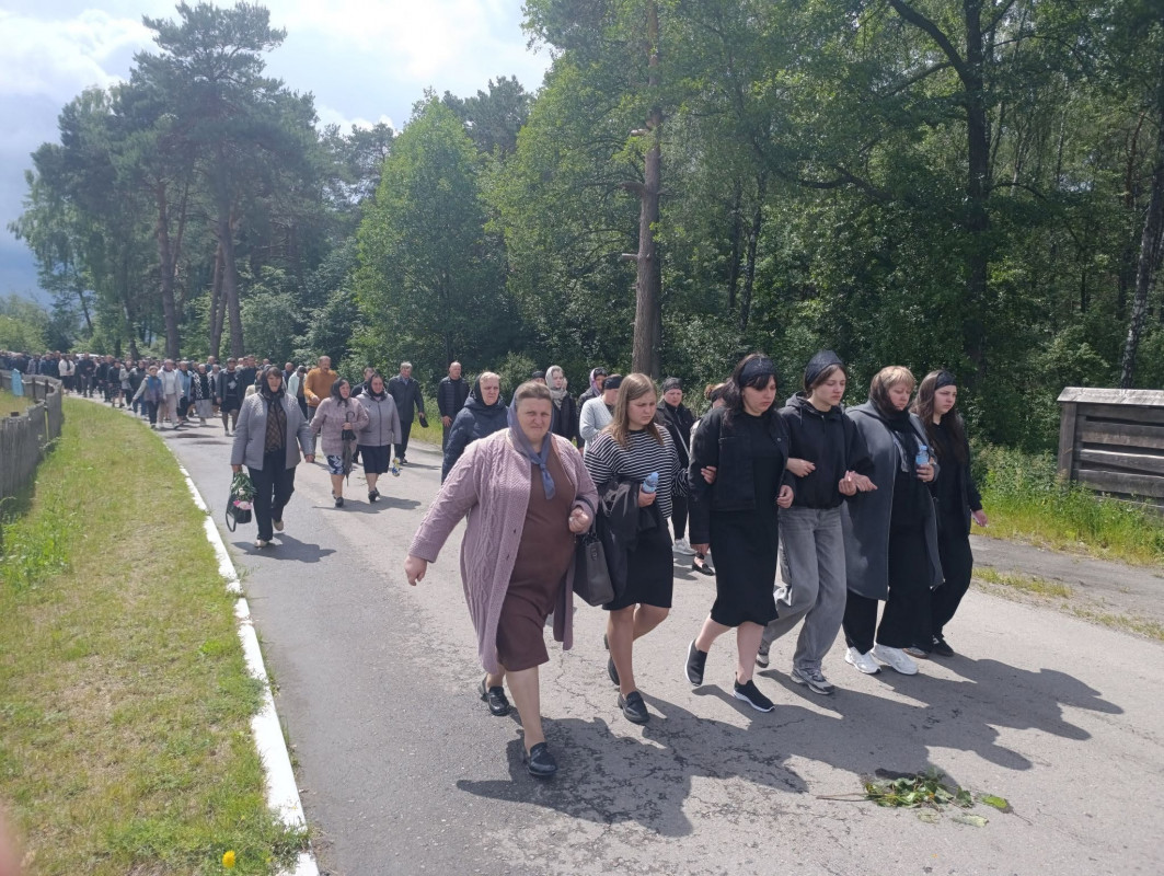 Майже 2 роки рідні жили вірою та надією: на Волині поховали Героя Володимира Віннічука, який довгий час вважався зниклим безвісти
