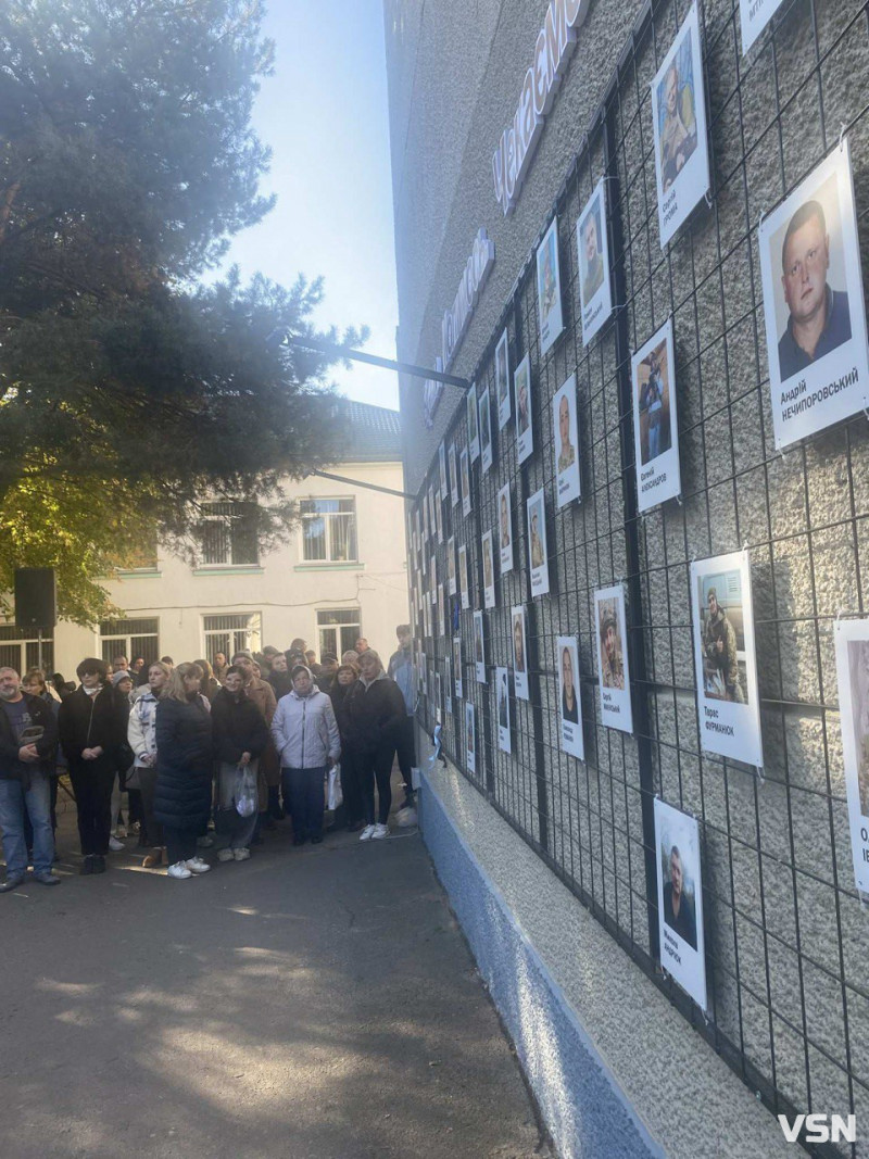 У Володимирі відкрили «Дошку Надії» на честь полонених і зниклих безвісти захисників громади