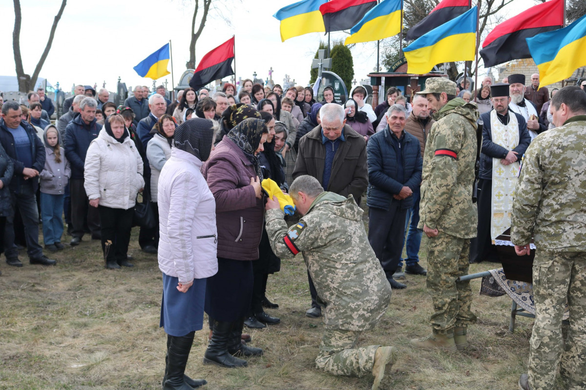 Навіки 45: на Волині попрощалися із військовослужбовцем Василем Скорупським