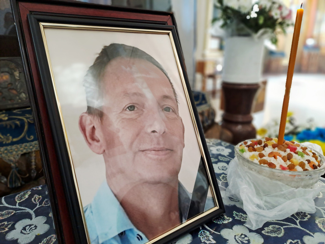 Місяць боровся за життя, проте хвороба взяла гору: на Волині поховали захисника Сергія Сидорука