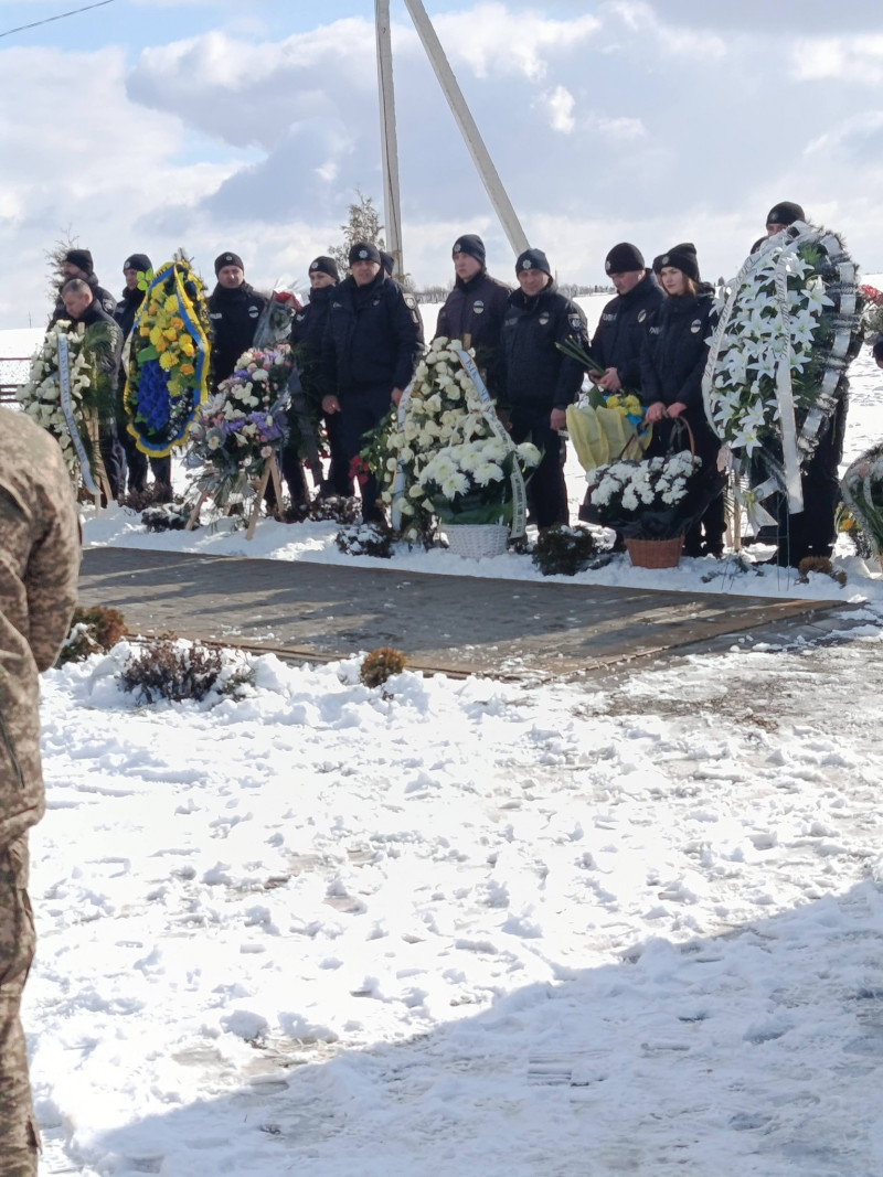 Назавжди 23: на Волині попрощалися з поліцейською Вікторією Шпилькою, яка загинула внаслідок теракту у Львові