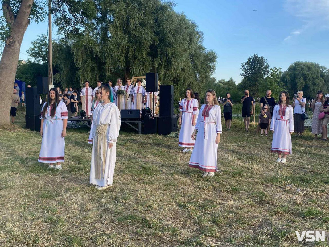 Купальські пісні, вогонь і благодійність: у місті на Волині яскраво відзначили свято Івана Купала