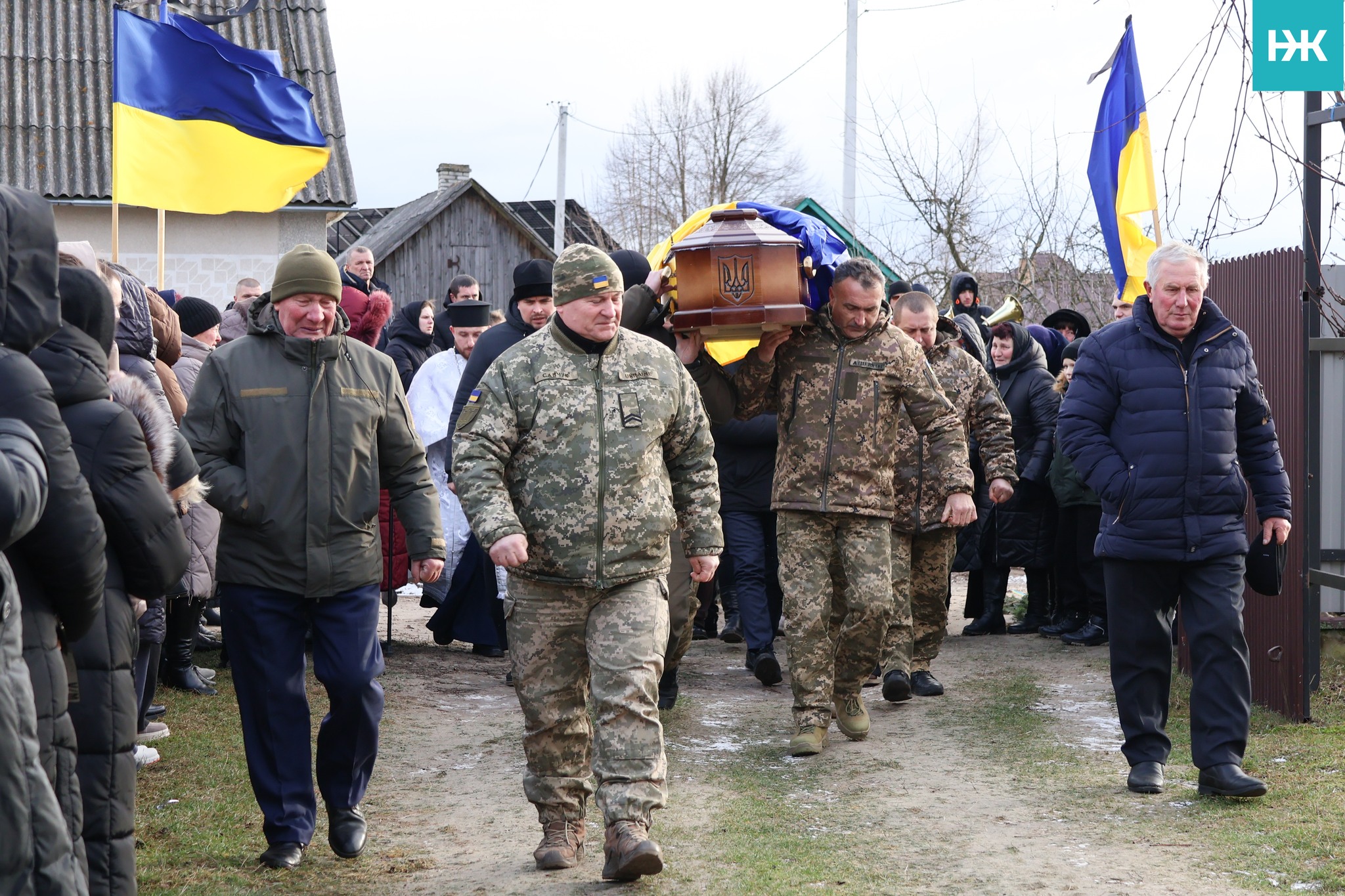 Молодому Герою назавжди 20: на Волині в останню дорогу провели Костянтина Масюка