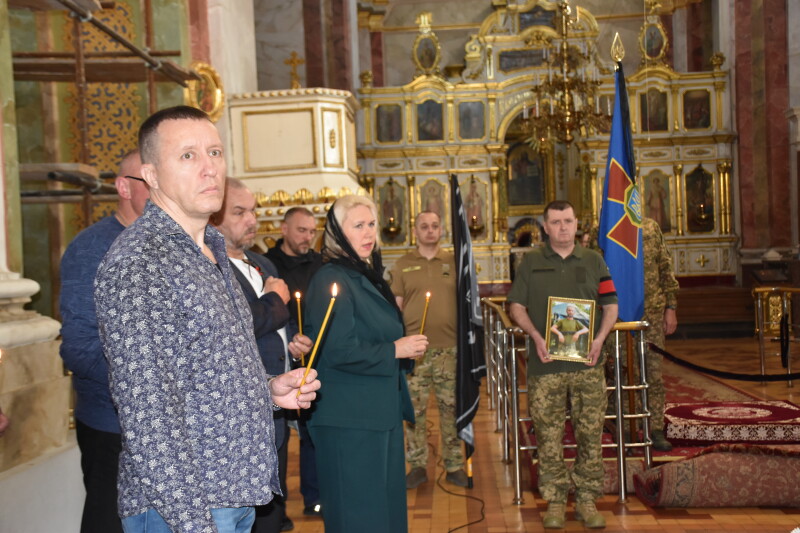 Загинули понад рік тому: у Луцьку попрощалися з двома Героями Андрієм Кравчуком та Романом Смалем