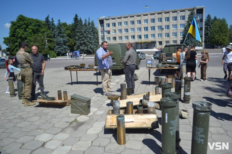 У місті на Волині на благодійному святі зібрали понад 130 тисяч гривень для ЗСУ. Фоторепортаж