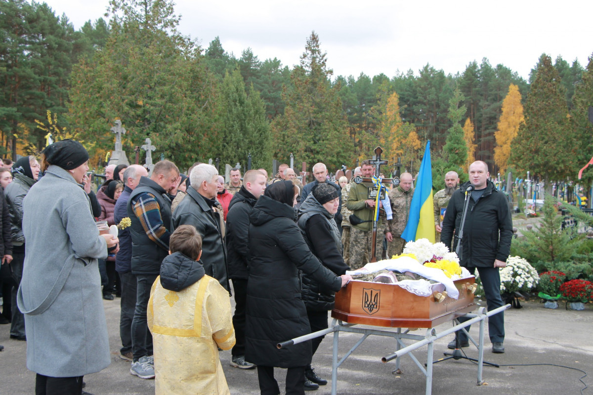 Кілька днів тому повернувся у військовий стрій: на Волині попрощалися з мужнім захисником Володимиром Євпаком