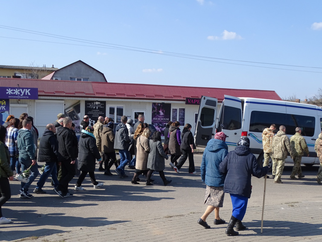 На Волині провели в останню путь Героя Василя Кравчука, який загинув два роки тому