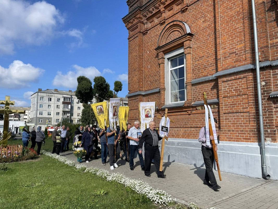Волиняни провели в останню дорогу настоятеля Свято-Юріївського собору протоієрея Євгена Шевчука