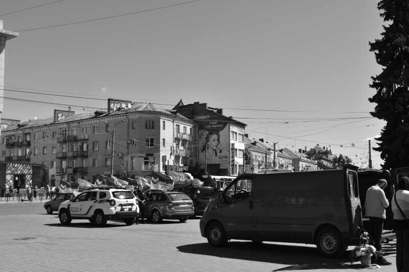 Назавжди 28 років: у Луцьку попрощалися із військовослужбовцем Володимиром Мельничуком