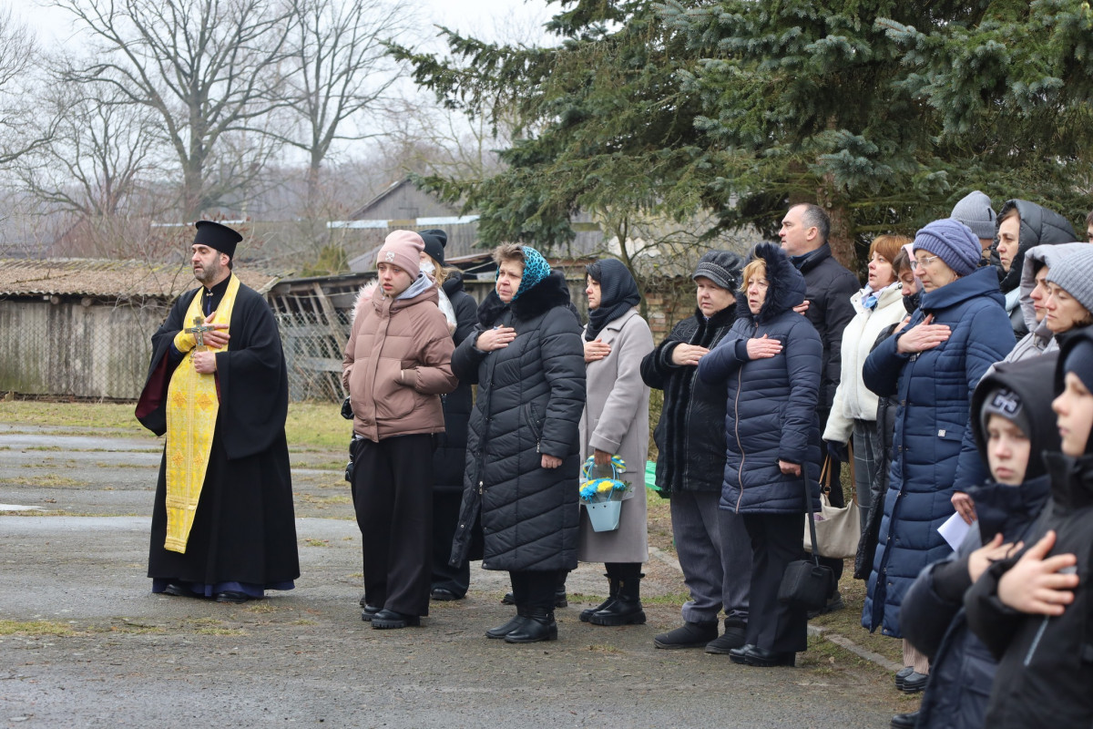 На Волині відкрили меморіальну дошку загиблому Герою Олександру Оленичу