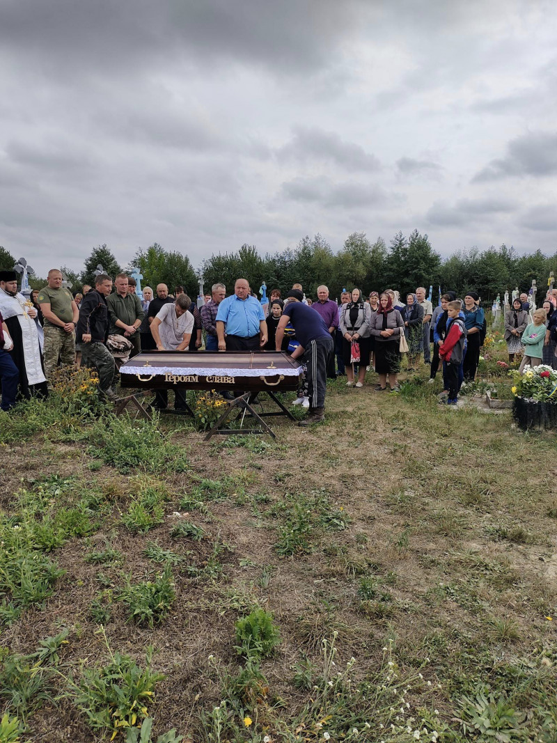 Помер у лікарні від важкої хвороби: на Волині попрощалися з Героєм Ігорем Дубчуком