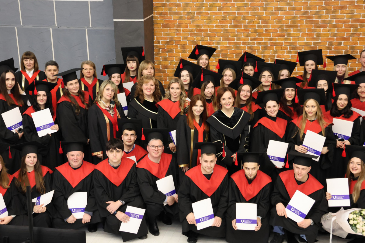 Близько 800 магістрів отримали дипломи в Луцькому національному технічному університеті