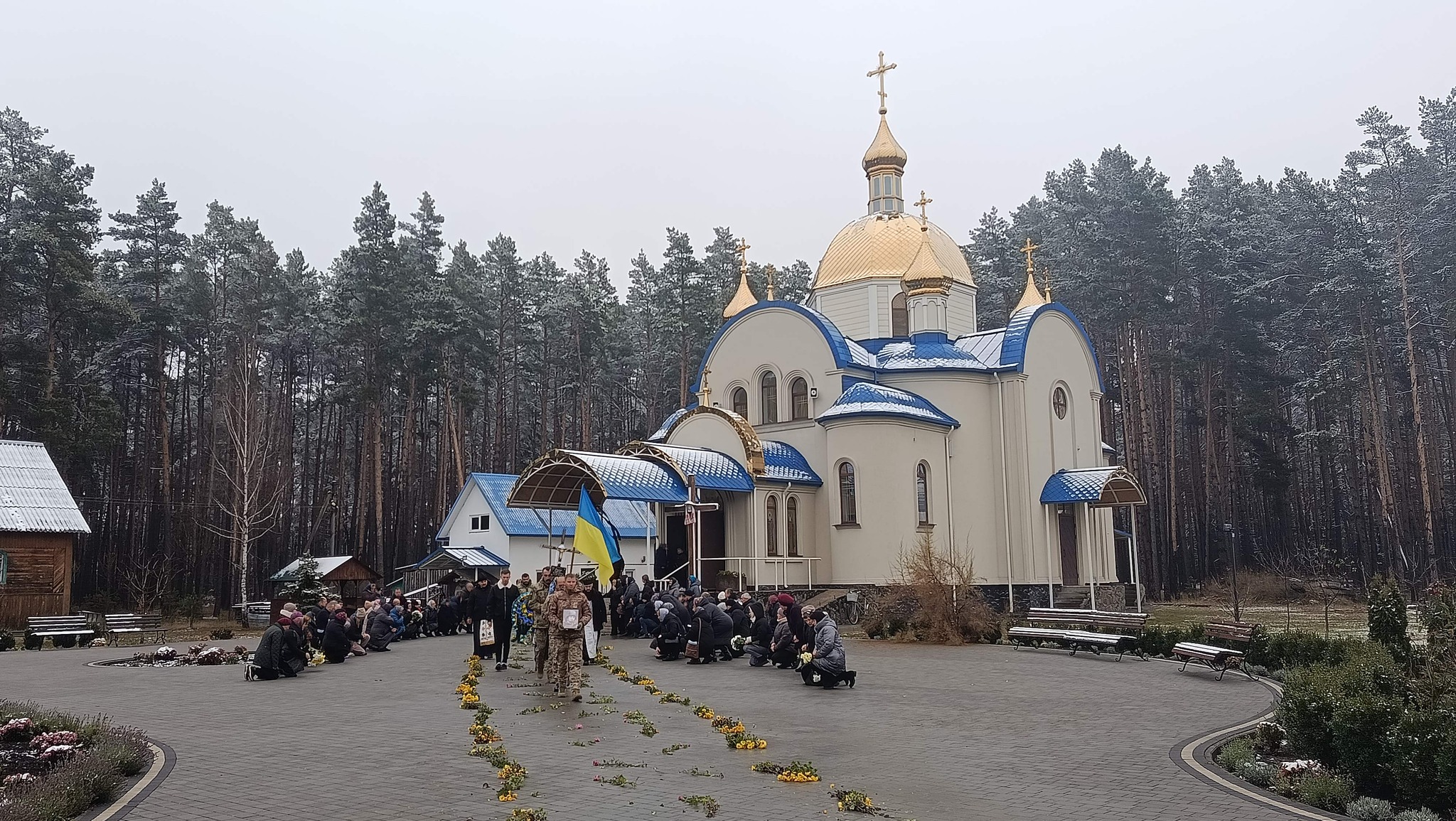 Трагічно загинув у ДТП: на Волині попрощалися із 32-річним захисником Едуардом Радчуком