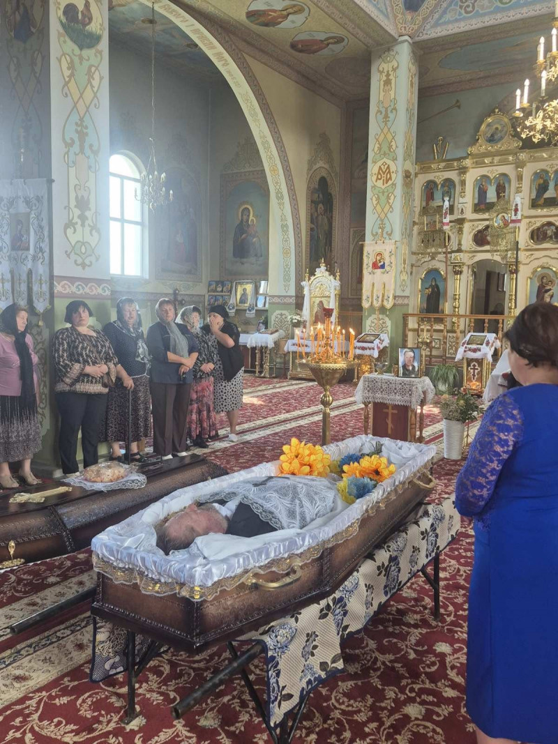 На Волині попрощалися із ветераном АТО Василем Новосадом