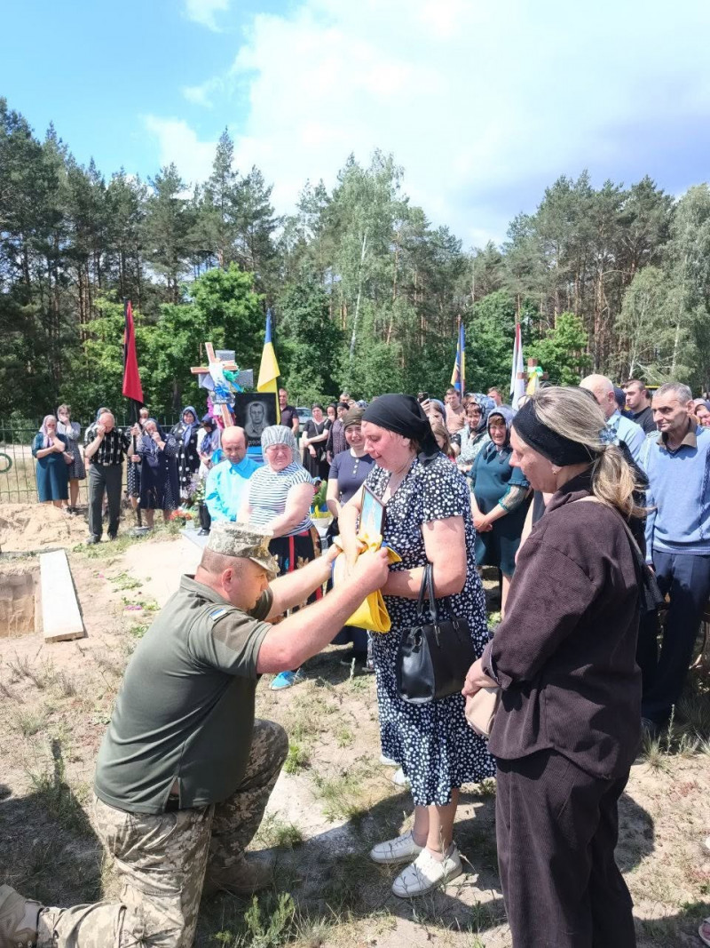 Загинув внаслідок удару FPV-дрона: на Волині попрощалися із Героєм Василем Кавасом