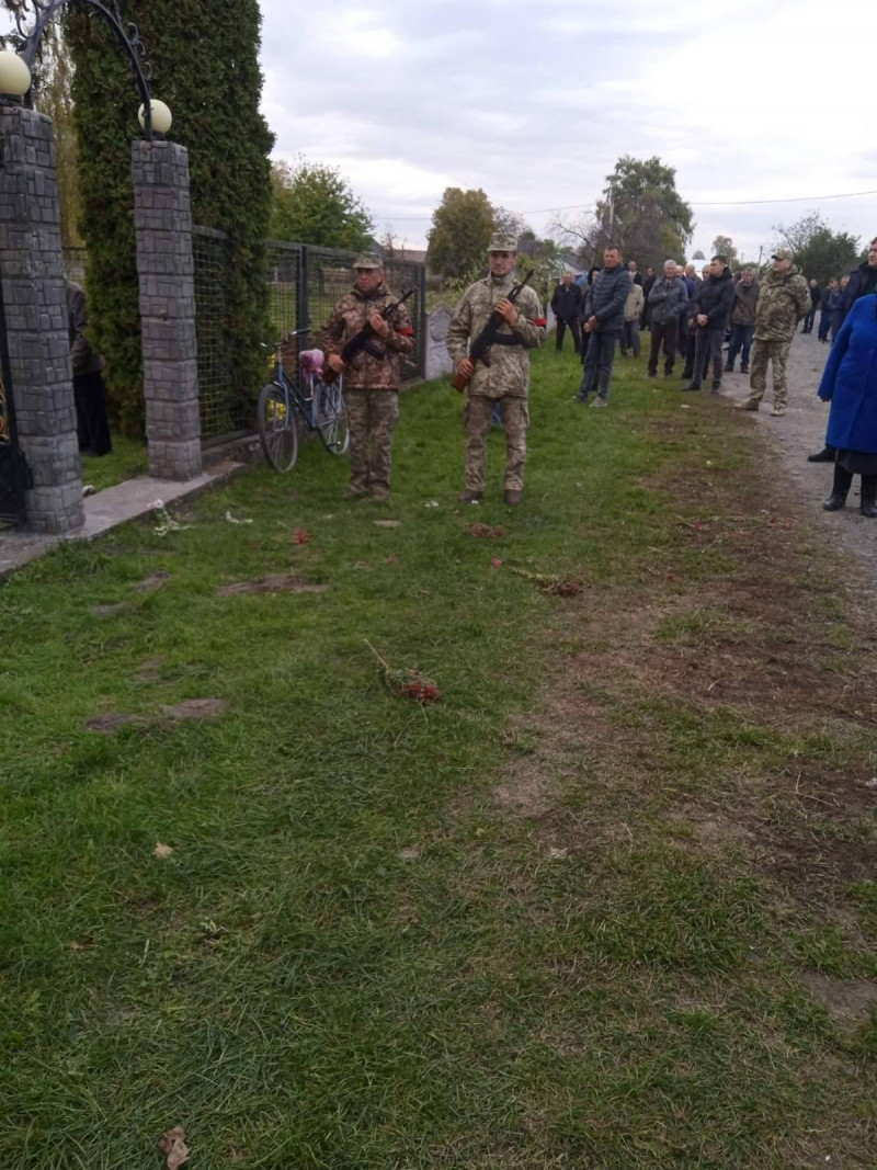 Так і не дочекався народження дитини: на Волині провели в останню путь Василя Шафранюка