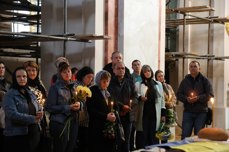 Загинув більше року тому: у Луцьку попрощалися з полеглим на війні Героєм Чижуком Володимиром