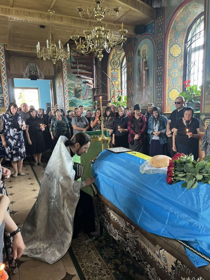 Півтора року вважався зниклим безвісти: на Волині поховали захисника Петра Мельника