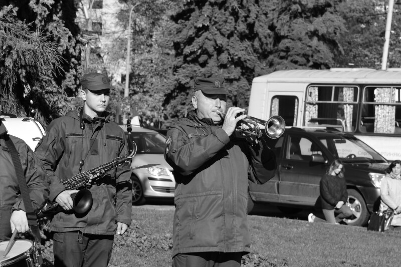 На Волині провели в останню дорогу захисників України Валерія Семенюка та Анатолія Мерчука