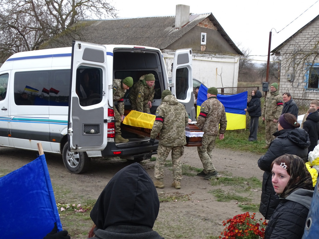 До рідного дому на Волині «на щиті» повернувся 20-річний захисник Станіслав Столярук
