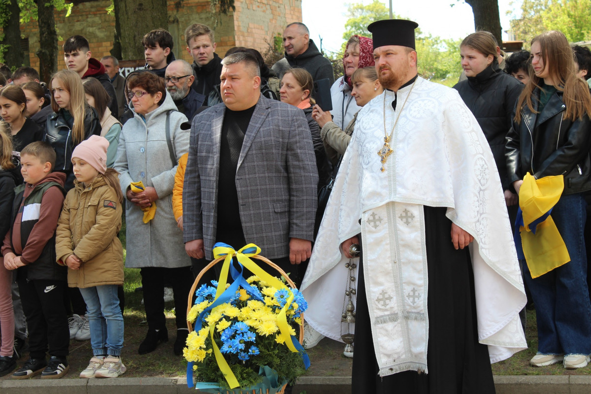 Світла пам’ять про Героїв: у ліцеї на Волині відкрили дошки полеглим випускникам