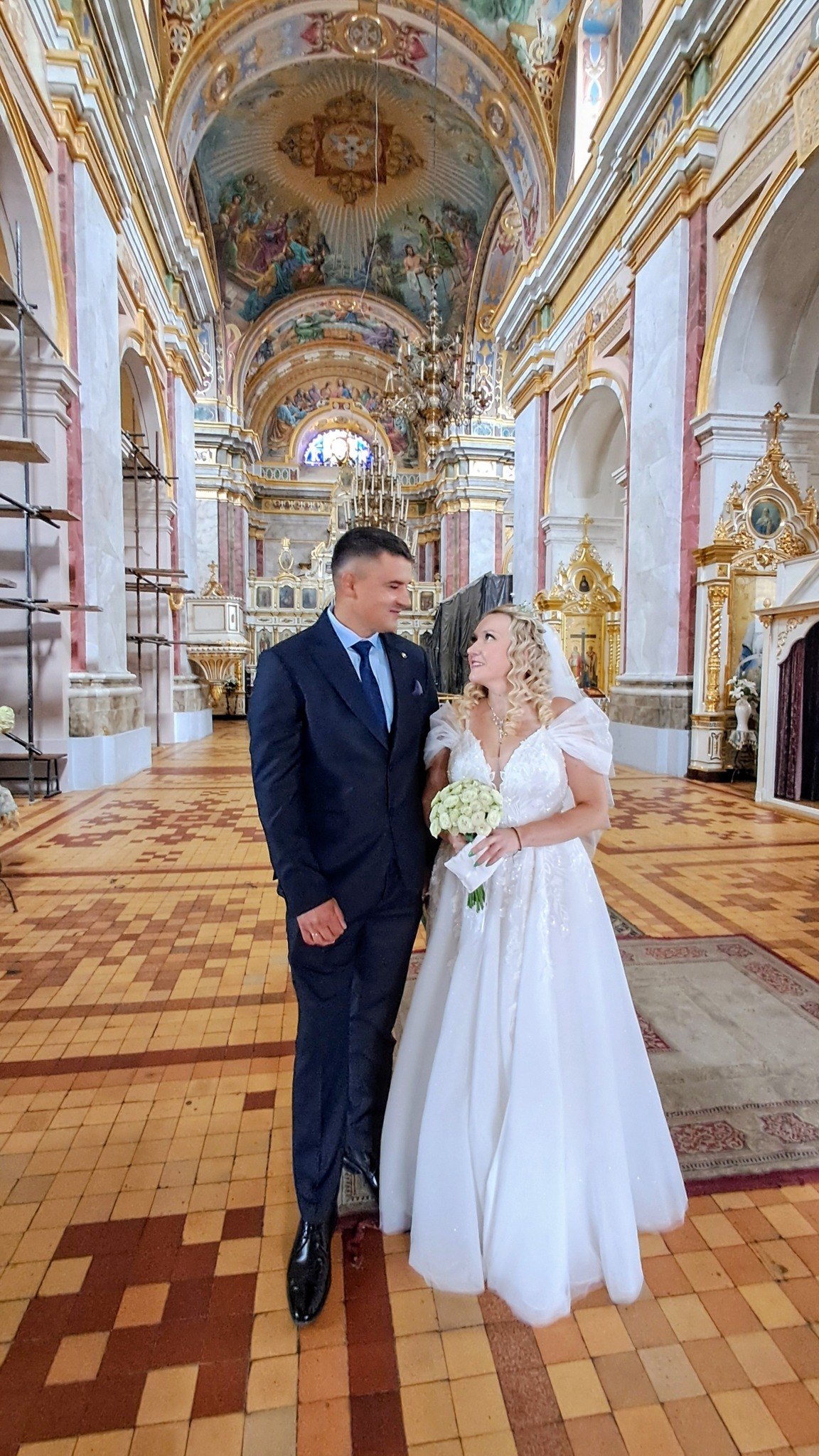 Ексдиректорка КП «Ласка» у Луцьку обвінчалася з коханим