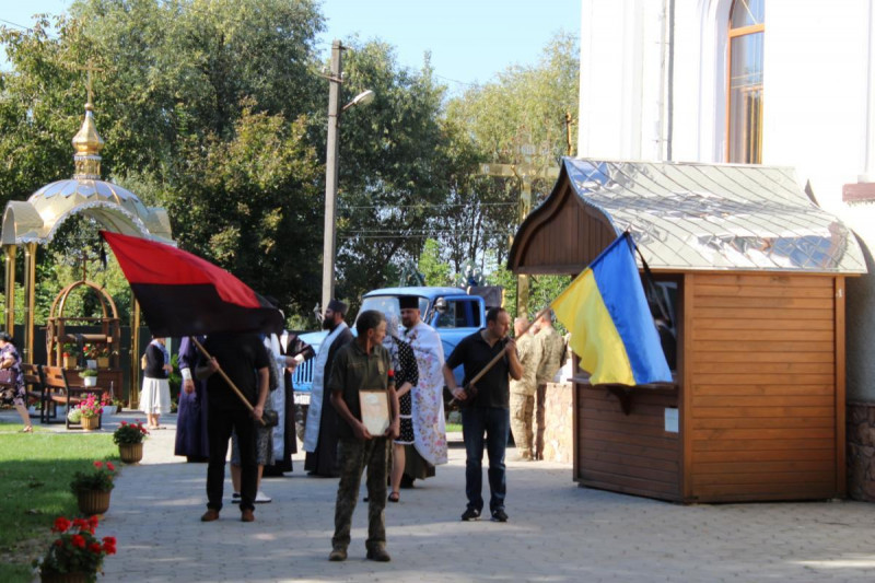 На Волині попрощалися з загиблим Героєм Вячеславом Лукашем