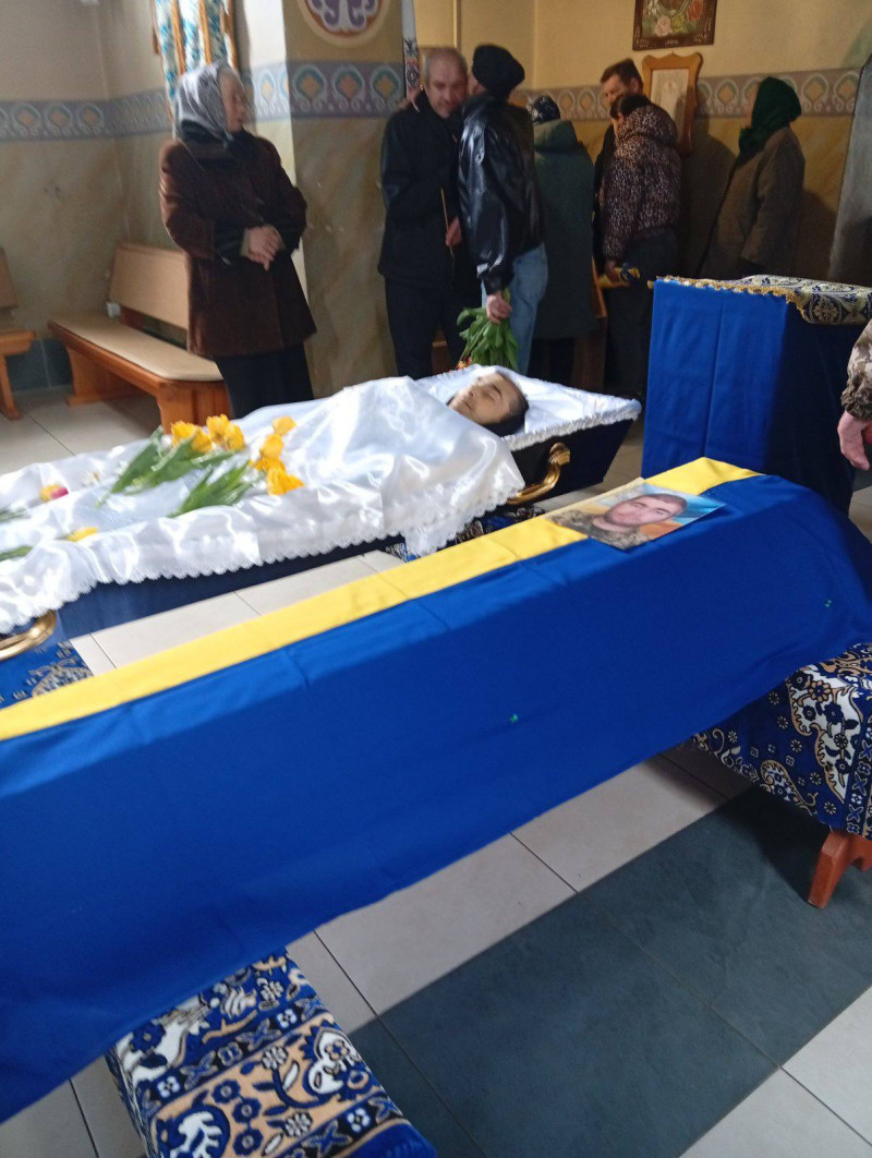 Навіки 41: на Волині попрощалися з ветераном війни Михайлом Сютриком