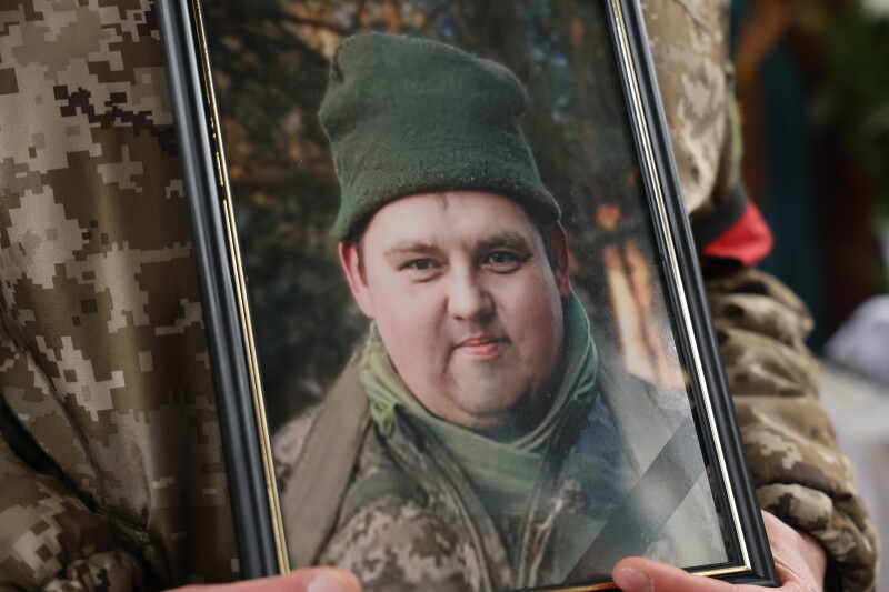 Загинув понад рік тому: у Луцькій громаді поховали 30-річного воїна Андрія Бондаря