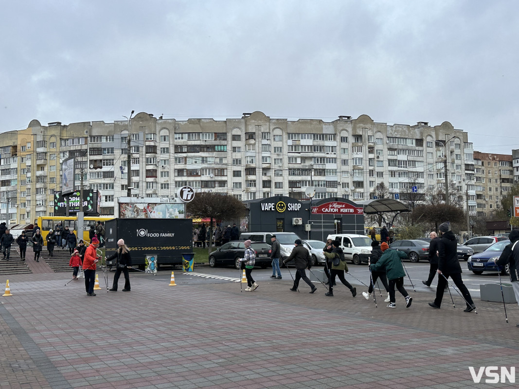 У Луцьку провели безкоштовний майстер клас зі скандинавської ходьби