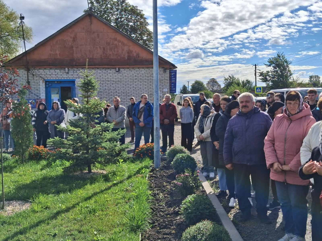 Майже рік вважався зниклим безвісти: на Волині поховали 33-річного Героя Володимира Теслюка