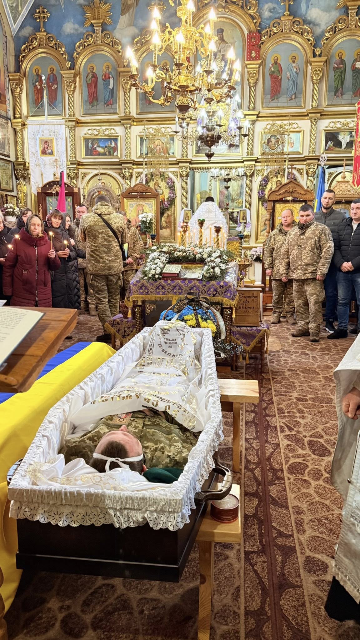 На Волині в останню дорогу провели Героя Богдана Божка