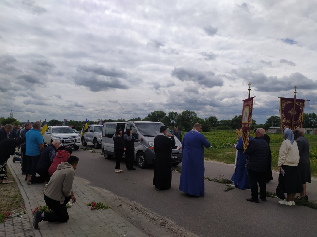 Ворожий дрон обірвав життя Героя: на Волині прощались з полеглим воїном Олегом Беценком