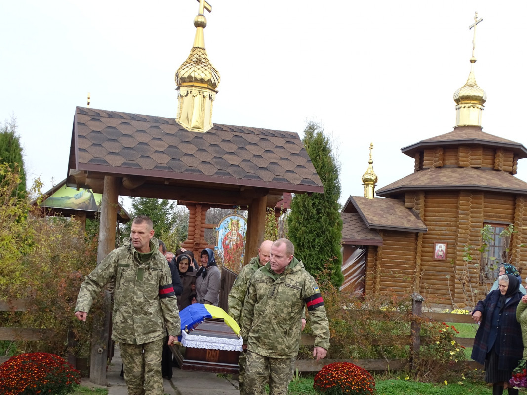 Загинув у бою у Покровському районі: на Волині провели в останню путь Героя Юрія Патія
