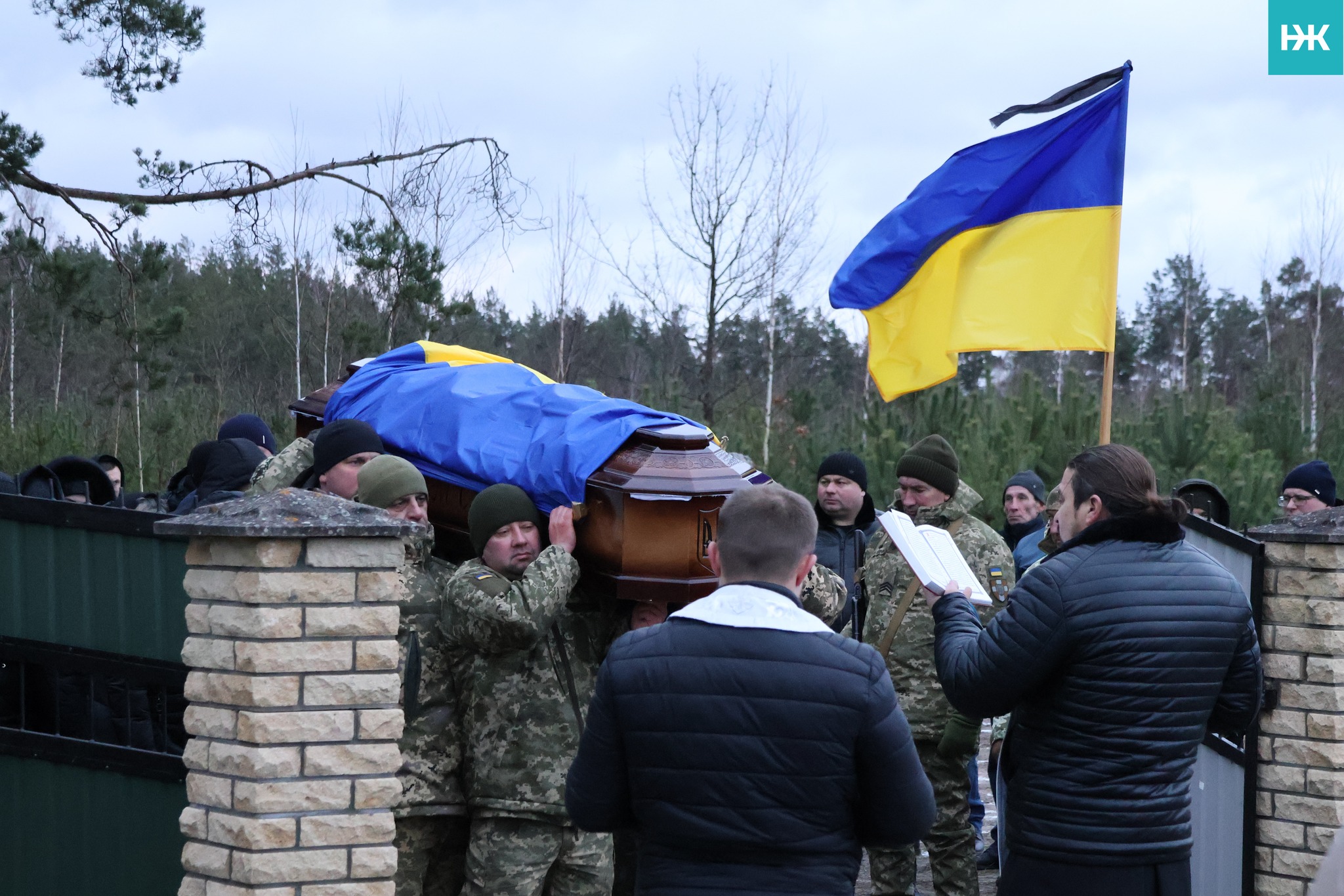 Молодому Герою назавжди 20: на Волині в останню дорогу провели Костянтина Масюка