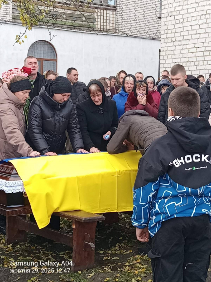 На Волині попрощалися із захисником Іваном Воронюком, який тривалий час вважався зниклим безвісти