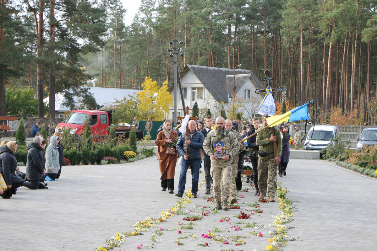 Кілька днів тому повернувся у військовий стрій: на Волині попрощалися з мужнім захисником Володимиром Євпаком