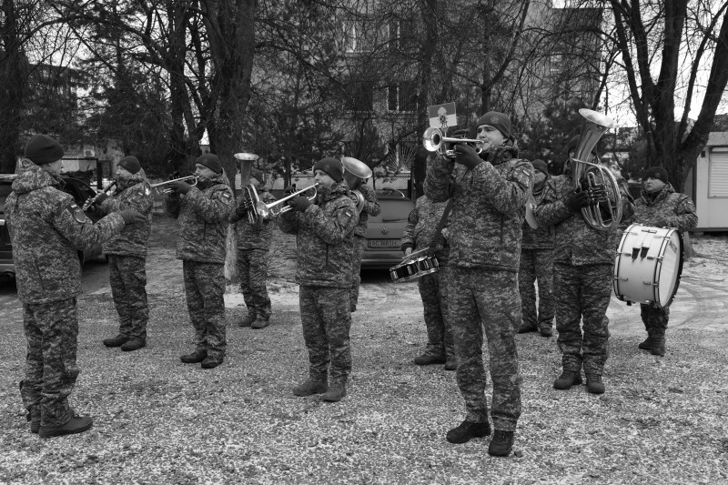 Волиняни попрощалися із загиблим військовим Миколою Гліною