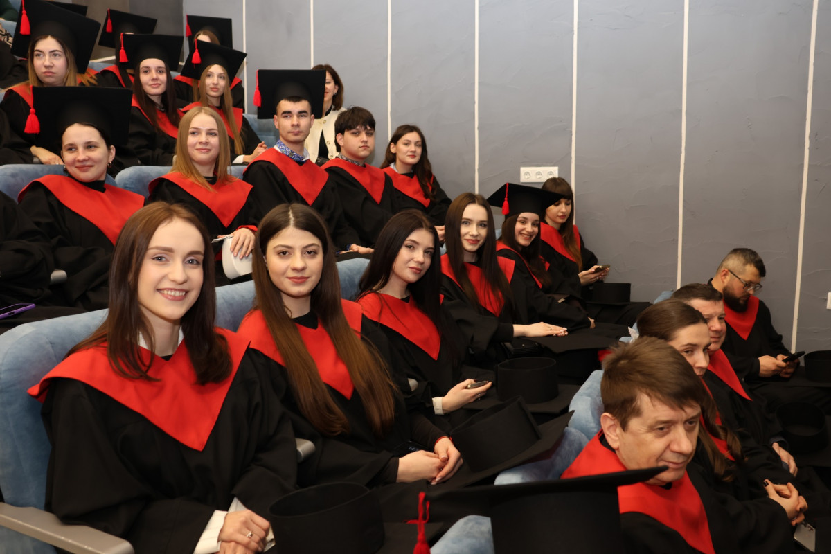 Близько 800 магістрів отримали дипломи в Луцькому національному технічному університеті