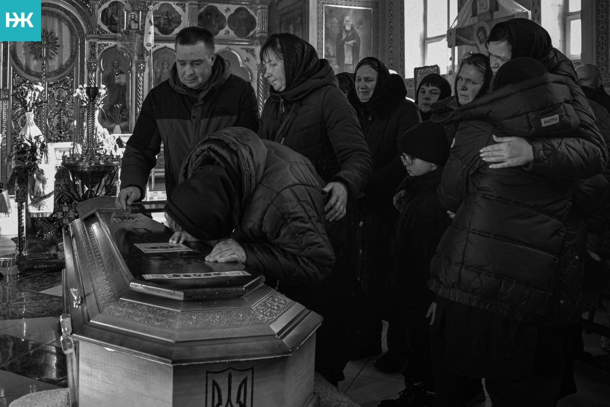 Осиротіли донечка і син: на Волині попрощалися із 43-річним Героєм Віктором Веремійчиком