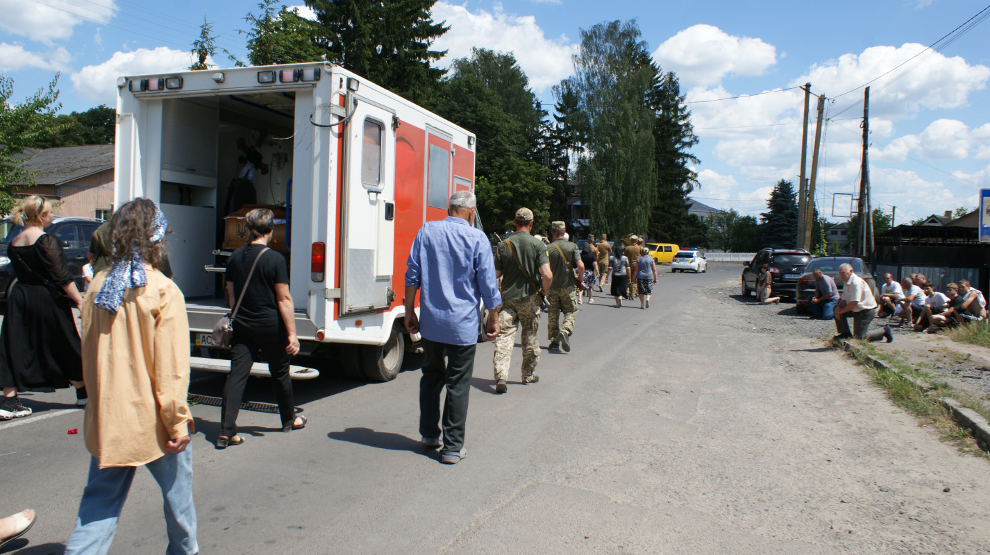 «За його голову окупанти обіцяли винагороду»: на Волині попрощалися з легендарним розвідником Віктором Зенцом
