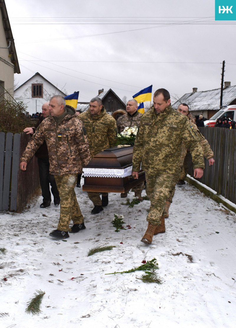 Серце воїна не витримало побаченого й пережитого: на Волині поховали Героя Олександра Куринчука