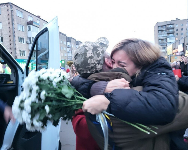 Волинь зустріла свого Героя: після трьох років полону додому повернувся Павло Подобед