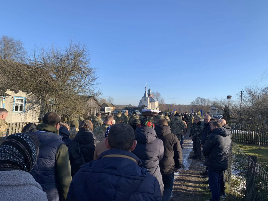 Загинув у бою: на Волині попрощались з Героєм Сергієм Бубелою