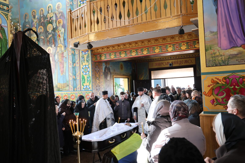 Навіки 53: біля Луцька попрощалися з Героєм Сергієм Гузем