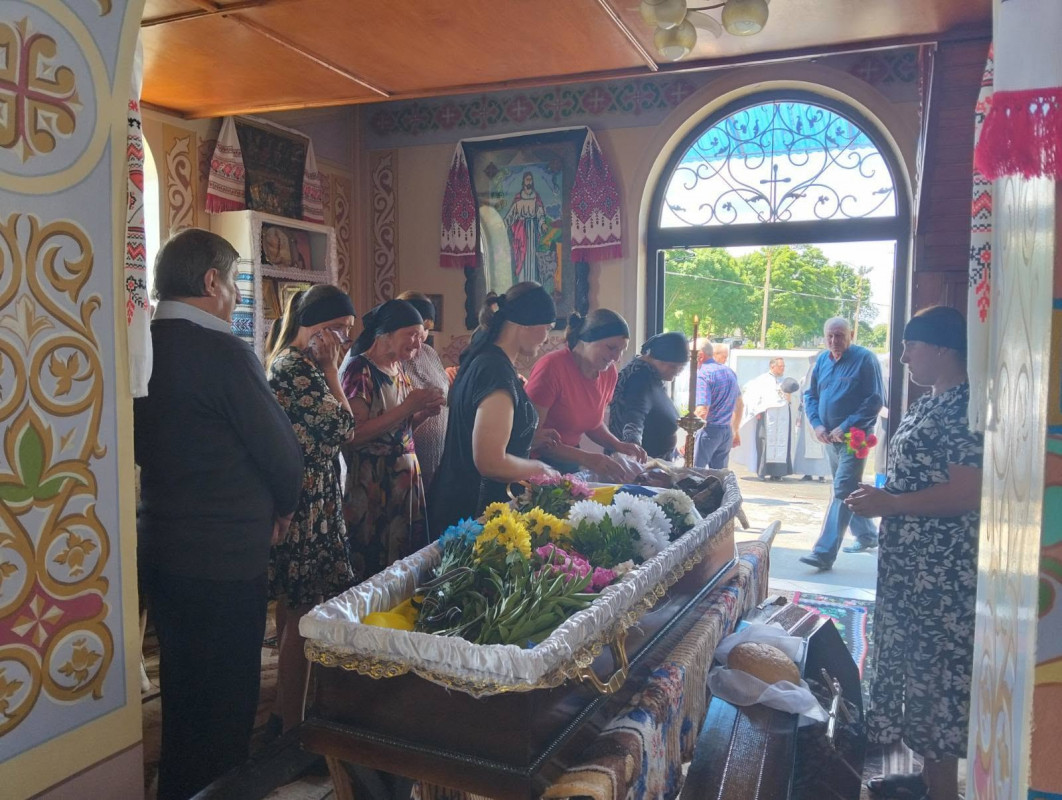 На Волині поховали 33-річного захисника Миколу Максимчука