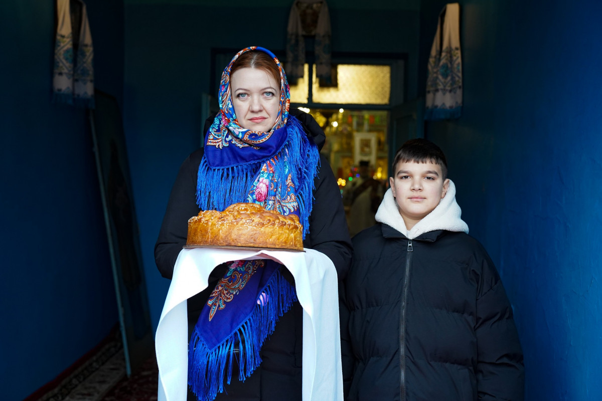 Владика Михаїл очолив празник Михайлівської парафії у Луцьку і нагородив духовенство та парафіян