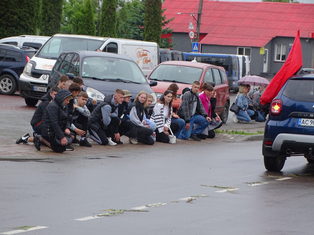 Став до лав ЗСУ після звістки про зникнення безвісти брата: на Волині поховали 23-річного Героя Любомира Дячука