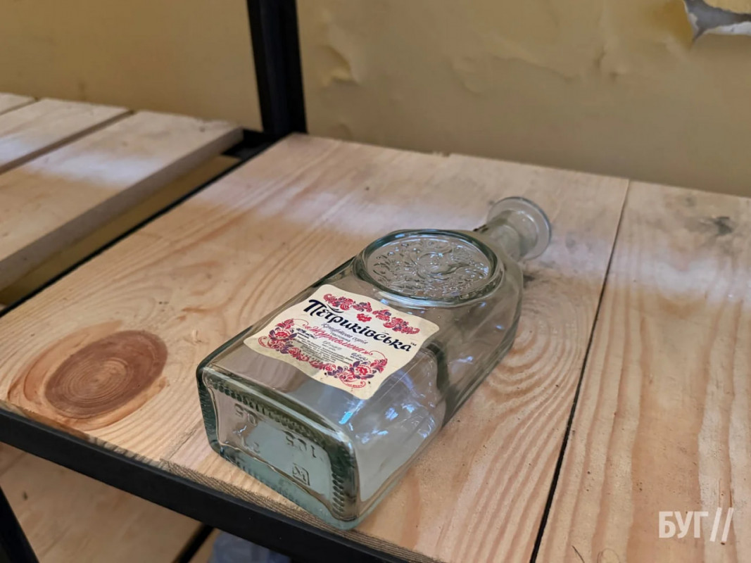 Порожні зали, сміття і зірване майно: що залишила УПЦ МП в Успенському соборі у Володимирі. Фото